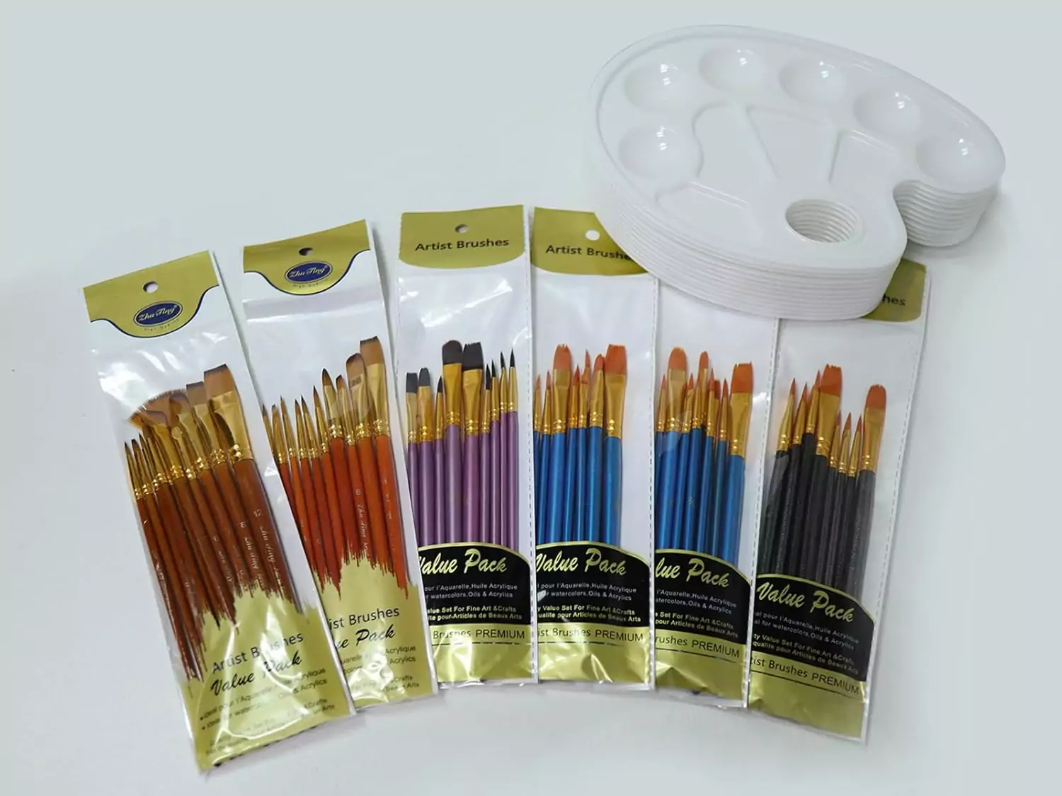 Classroom Craft Kit: 72 pieces including 60 paintbrushes and 12 palettes, ideal for art creation sessions for kids and adults. Perfect for group activities.