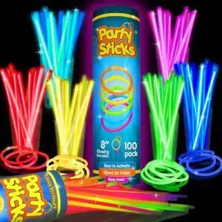 Enhance your robotics-themed party with our educational ultra-bright glow sticks activity kit, perfect for interactive learning and entertainment.