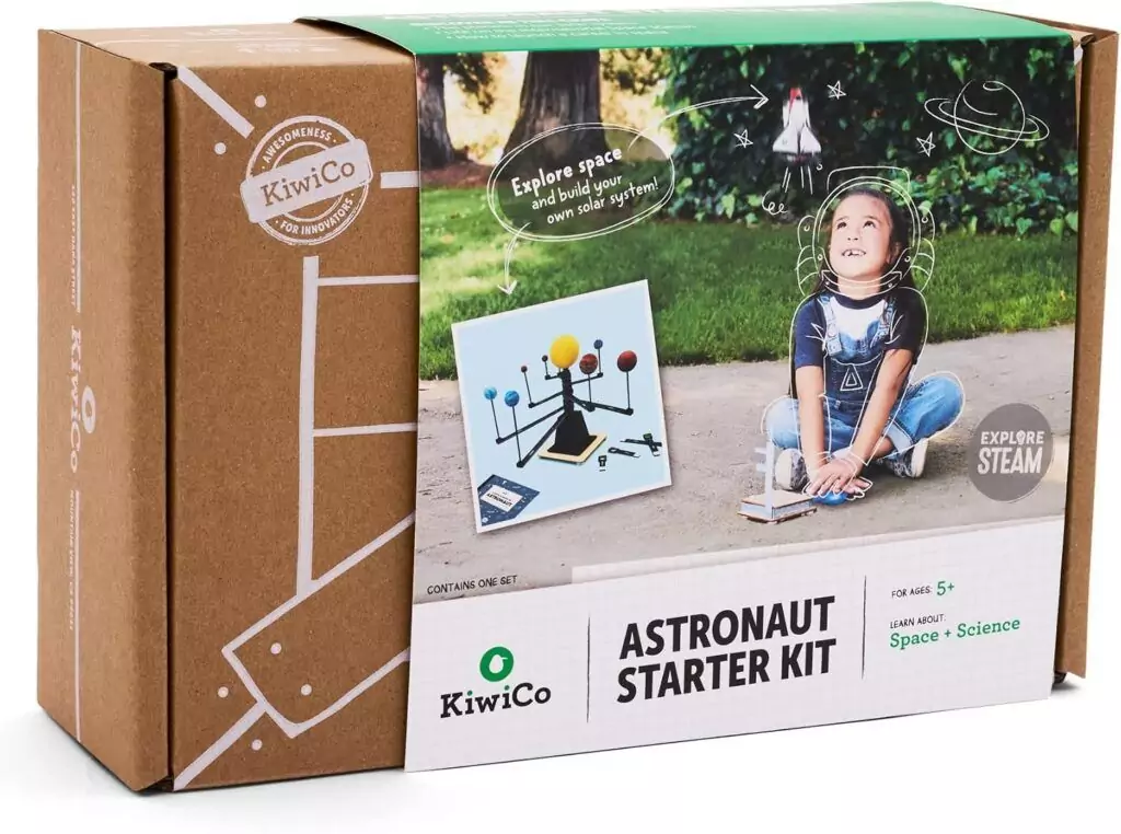 KiwiCo Astronaut Starter Kit: Educational space exploration toy for kids aged 5 and up, perfect for educators seeking interactive learning tools.