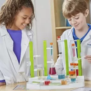 Discover the Thames & Kosmos Ooze Labs Chemistry Kit, featuring 20 engaging and safe experiments ideal for kids and educators seeking hands-on learning.
