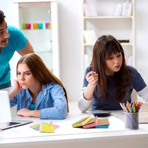 Vibrant 3x5 ruled flash cards with ring-punched design, perfect for teachers and students seeking effective study aids and organization.