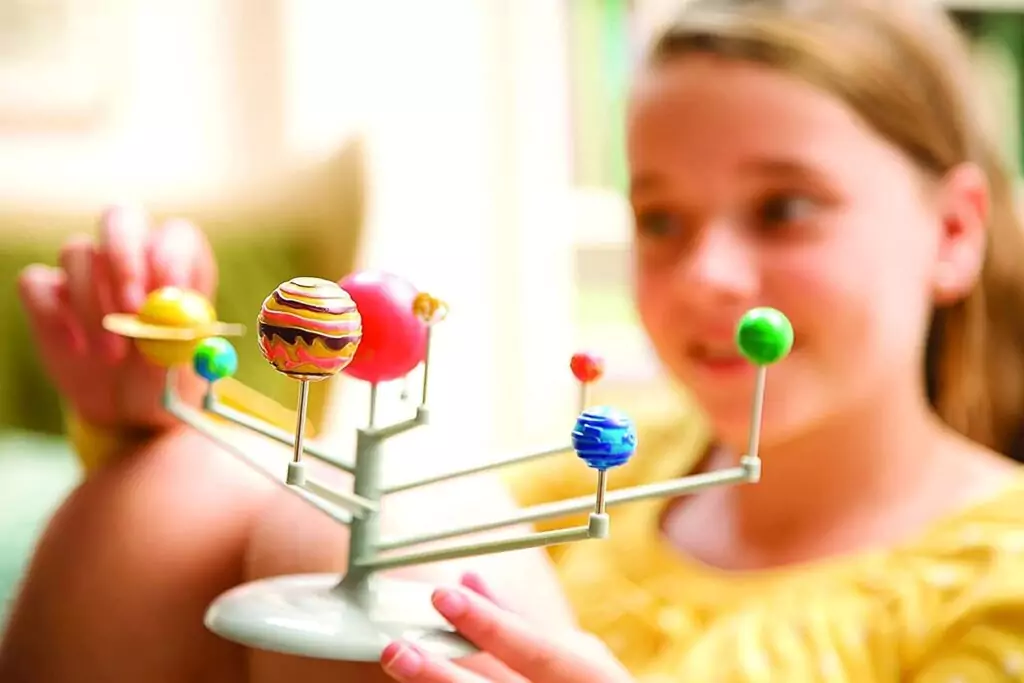 DIY Solar System Planetarium Kit for Kids: Educational Glow-in-the-Dark Space Exploration Toy Ideal for Interactive Learning and Fun.