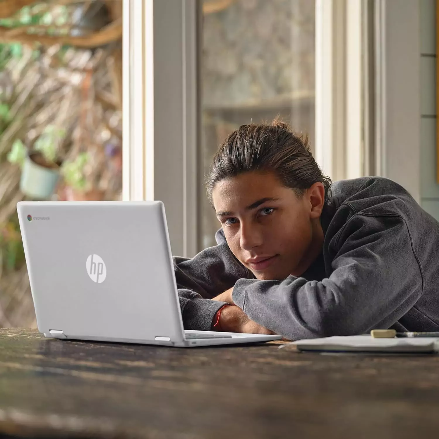Explore the HP Chromebook 14-inch FHD, optimized for educators with an Intel N100 processor, 4GB RAM, and 64GB eMMC storage for efficient learning.
