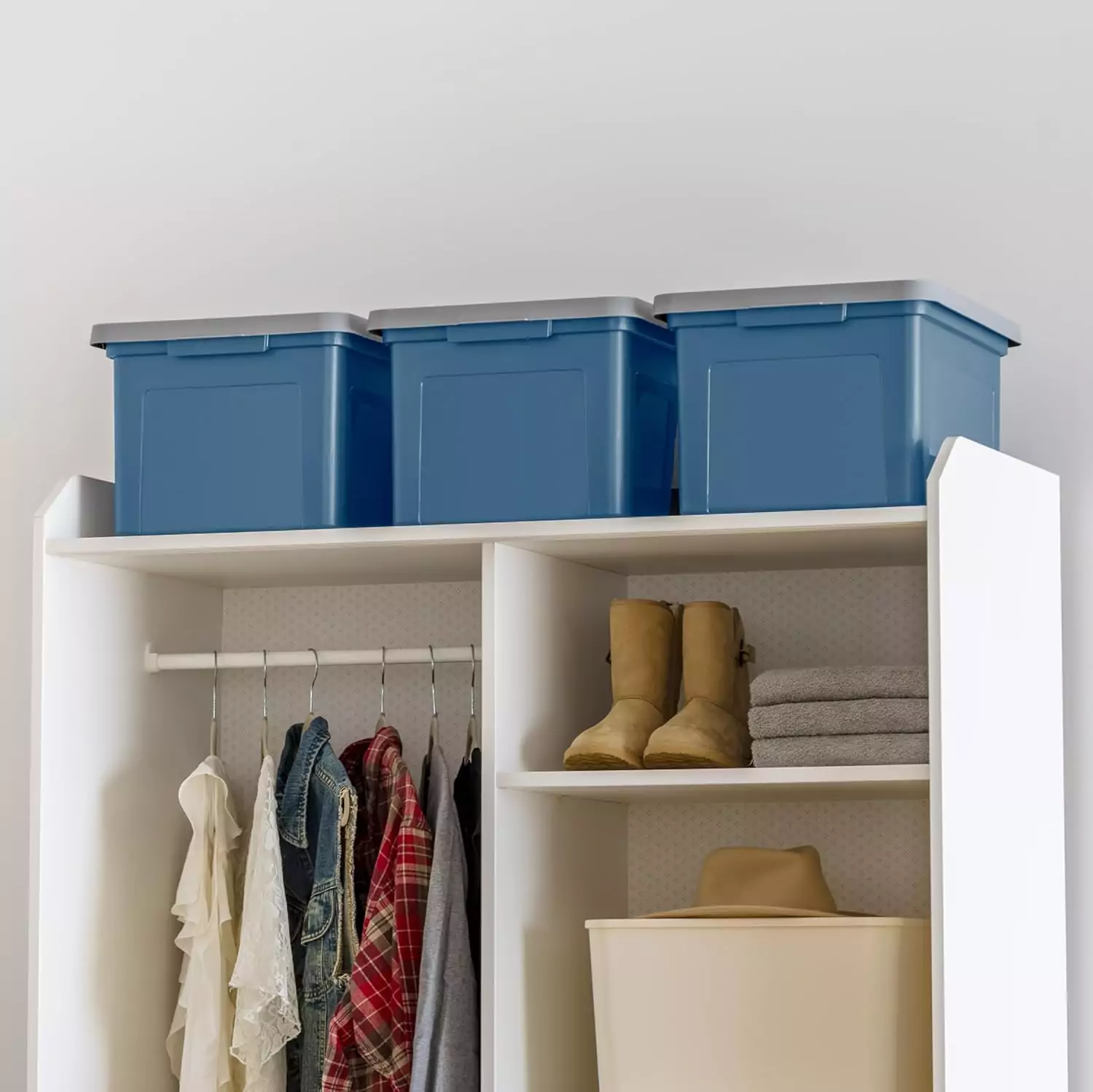 Durable Iris USA classroom document organizer, ideal for sorting legal and letter files efficiently, enhancing organization in educational settings.