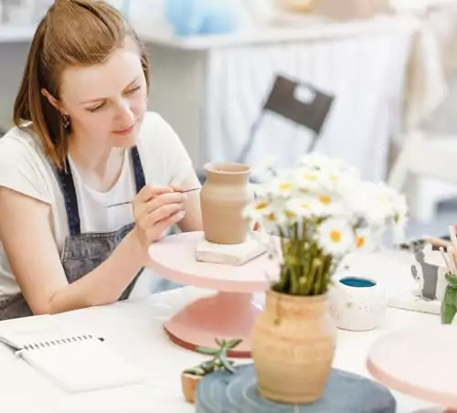 Explore creativity with this 28-piece pottery tools set for kids. Ideal for polymer air dry clay crafting, this educational kit enhances artistic skills.