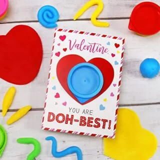 Valentine's Day Playdough Set: Engaging Classroom Activity for Kids. Encourage Creativity and Fun with This Themed Gift Set. Perfect for School Events!