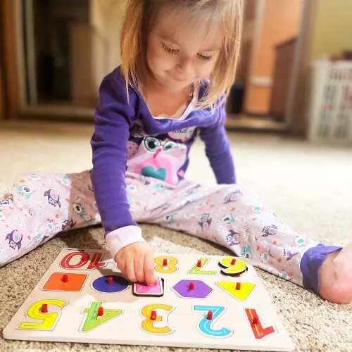 Colorful 7-Pack Chunky Wooden Puzzles for Toddlers - Vibrant Pegs Enhance Early Learning and Development Through Engaging Play