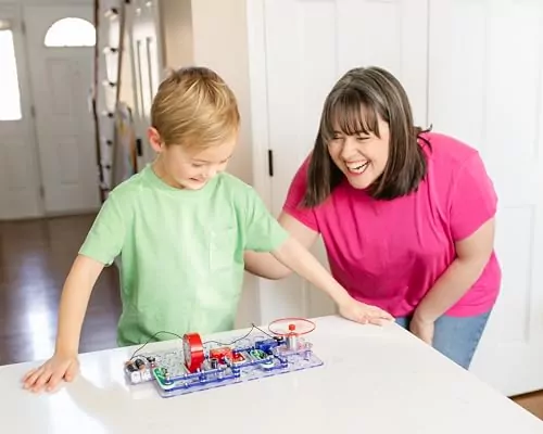 Snap Circuits Extreme SC-750 offers solar power projects and a color manual for an engaging learning experience, perfect for hands-on education.