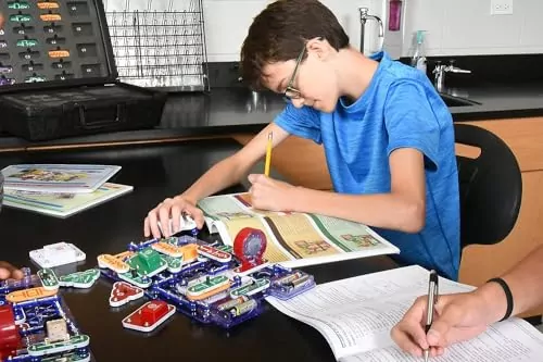 Learn electronics with the Snap Circuits Extreme SC-750. This kit's manual guides you through solar power projects, offering an engaging educational experience.