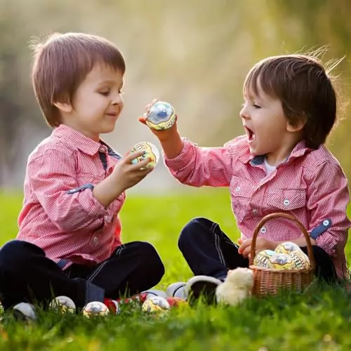 Discover the Unique Educational Pirate Ship Play Set featuring surprise building blocks, designed to engage creativity and learning through play.